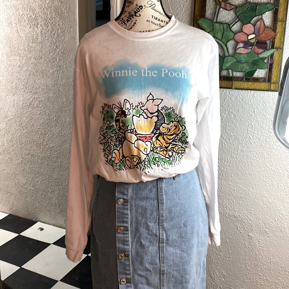EUC Disney, long sleeved Winnie the Pooh long sleeve, top size small